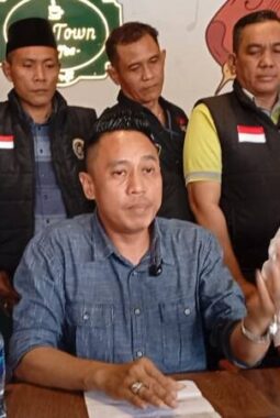 Terungkap! Video Viral Ajun Bermula dari Dugaan Penggelapan Mobil oleh Sopir yang Baru Dipekerjakan